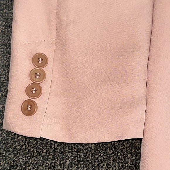 LITA by Ciara 2 Button Blazer in Lotus Blush Pink Nude Pink Size Medium NWT - Picture 13 of 16